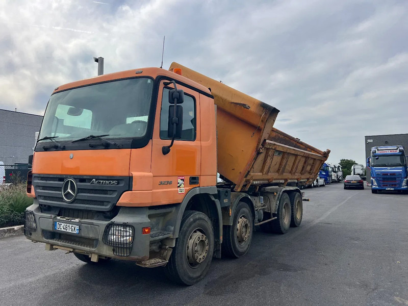 Mercedes-Benz Actros 3336 8x4 TIPPER**3 Pedals**Actros 3336** - Tipper: picture 2 Mercedes-Benz Actros 3336 8x4 TIPPER**3 Pedals**Actros 3336** - Tipper: picture 2