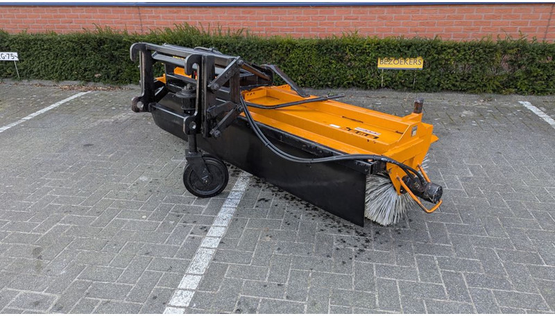 Bema Bema 25 Veegmachine - Cleaning machinery: picture 3 Bema Bema 25 Veegmachine - Cleaning machinery: picture 3