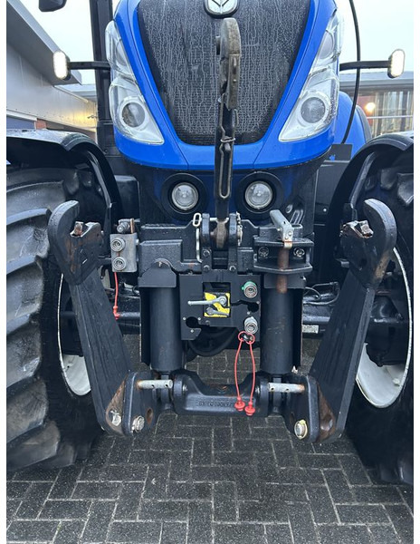 Farm tractor New Holland New Holland T7.215S: picture 13
