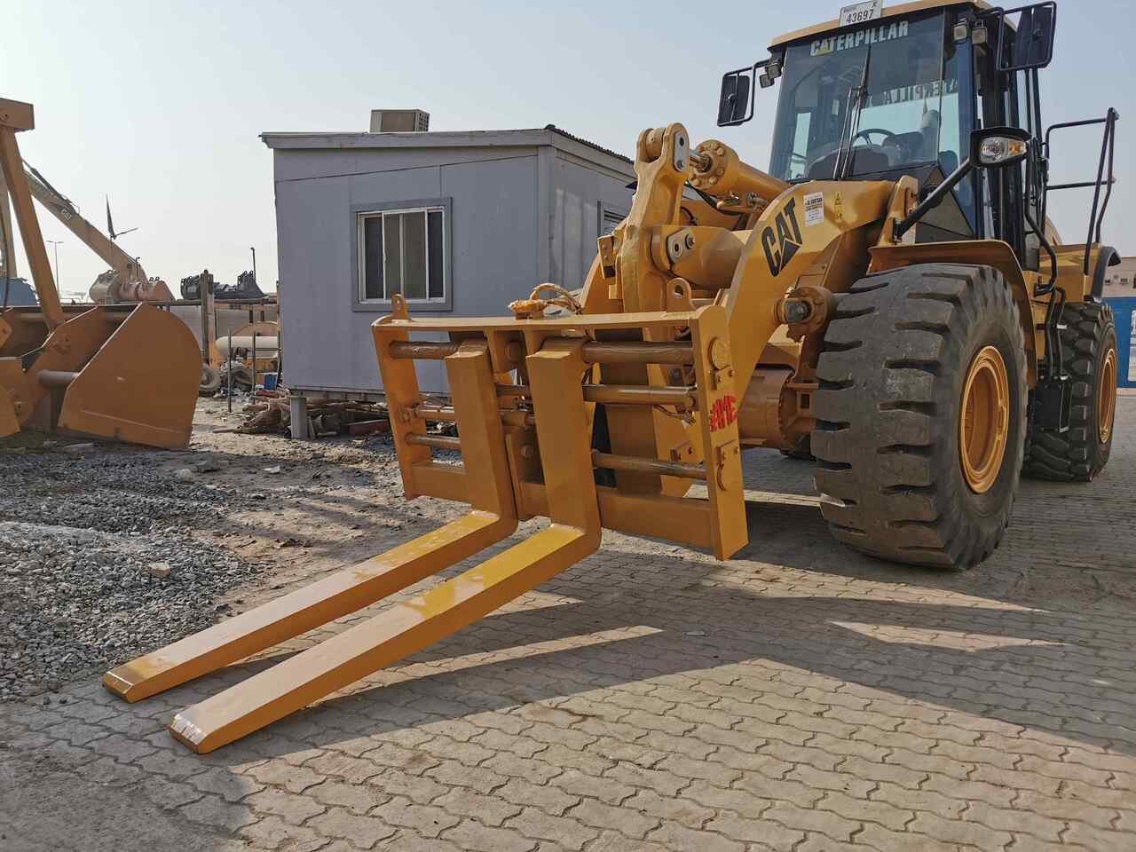 AME Hydraulic Pallet Fork - Forks for Wheel loader: picture 2 AME Hydraulic Pallet Fork - Forks for Wheel loader: picture 2