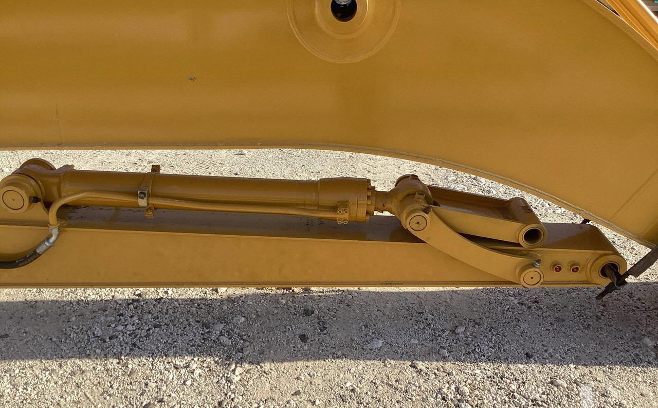 CATERPILLAR CAT 320 - Boom for Excavator: picture 5 CATERPILLAR CAT 320 - Boom for Excavator: picture 5