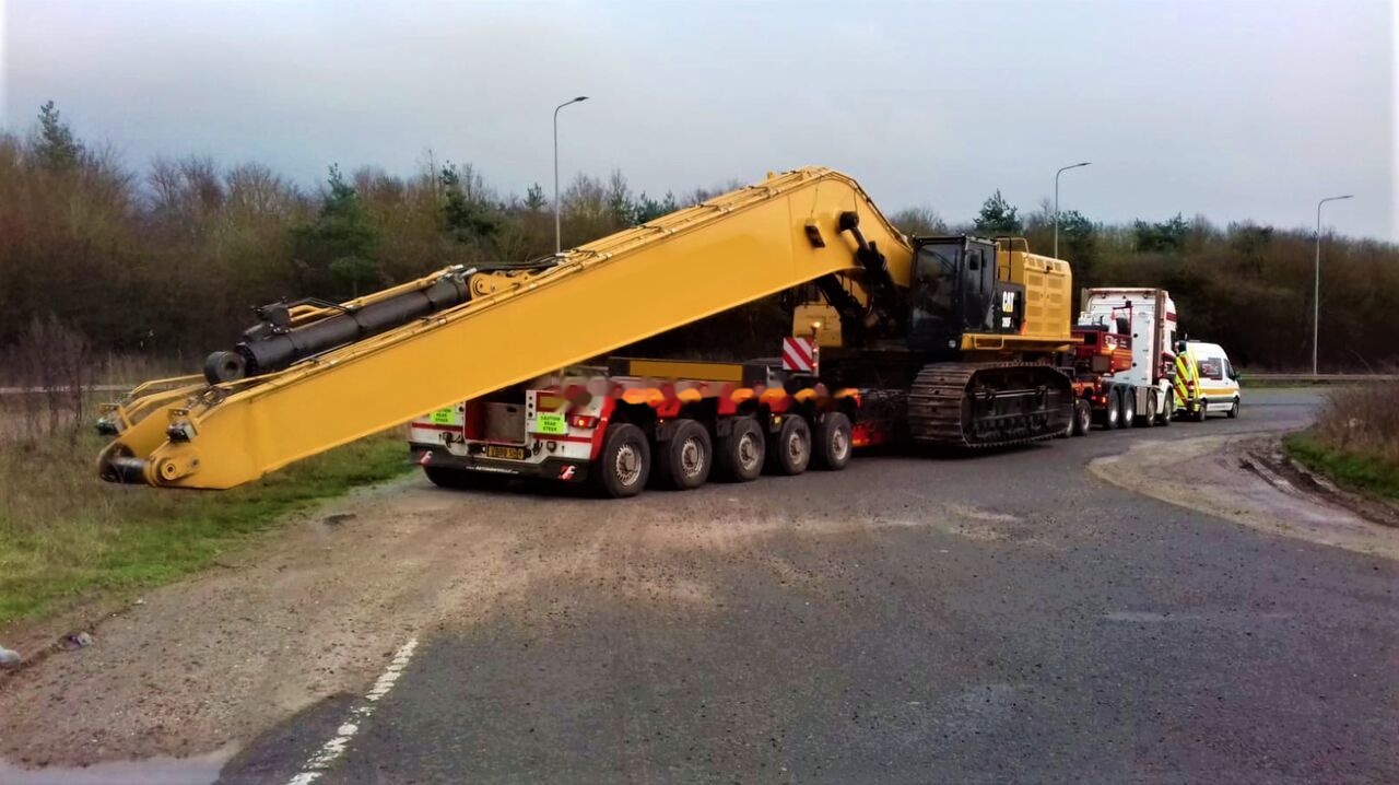 New Crawler excavator KOMATSU Long Reach Boom for PC 800 - PC 2000: picture 17