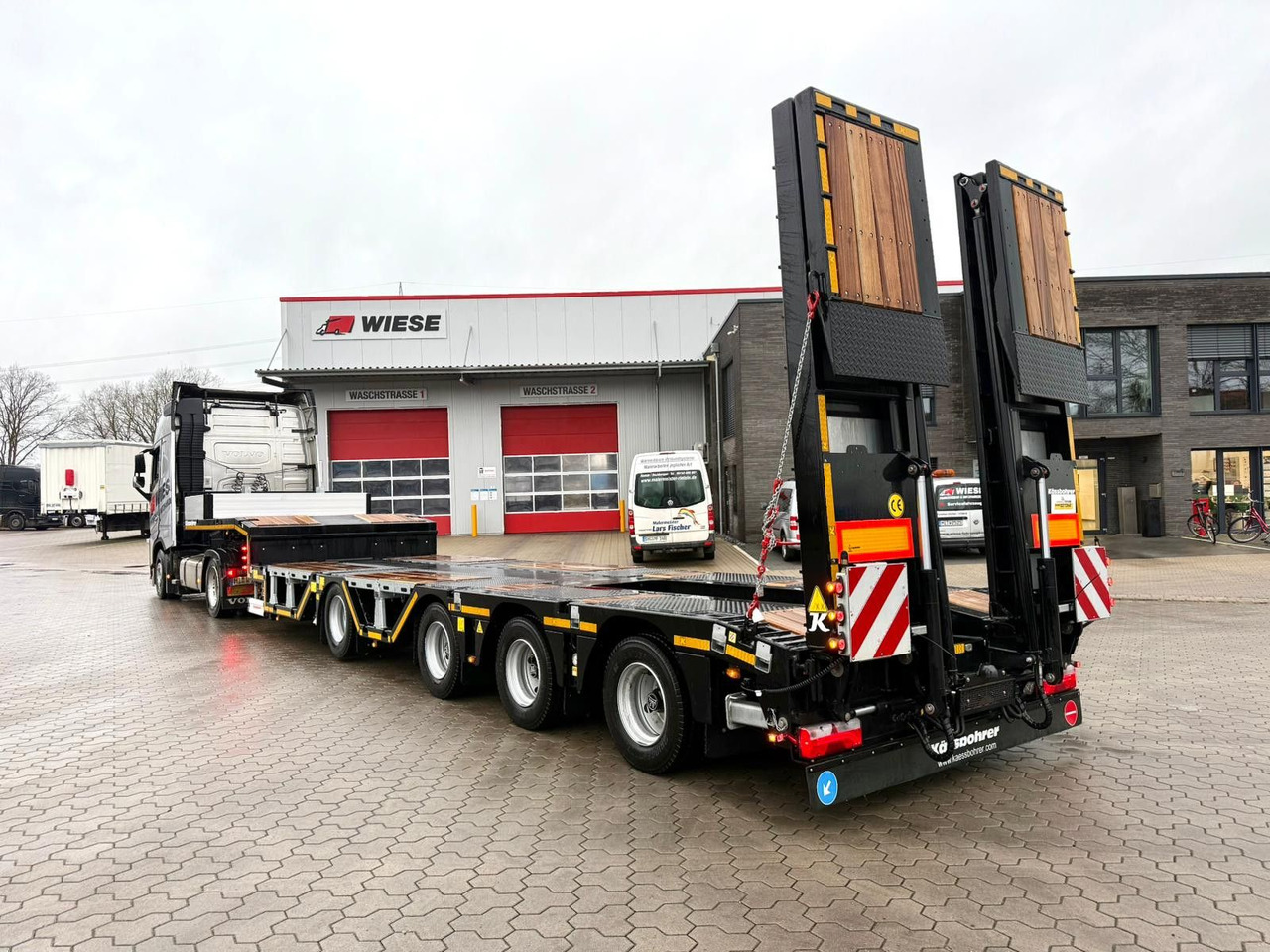 Kässbohrer K.SLA R 4 / 2N 18/40 Tieflader Radmulden tele - Low loader semi-trailer: picture 1 Kässbohrer K.SLA R 4 / 2N 18/40 Tieflader Radmulden tele - Low loader semi-trailer: picture 1