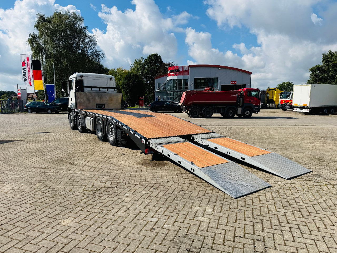 MAN 8x4 Maschinentransporter - Tow truck: picture 4 MAN 8x4 Maschinentransporter - Tow truck: picture 4