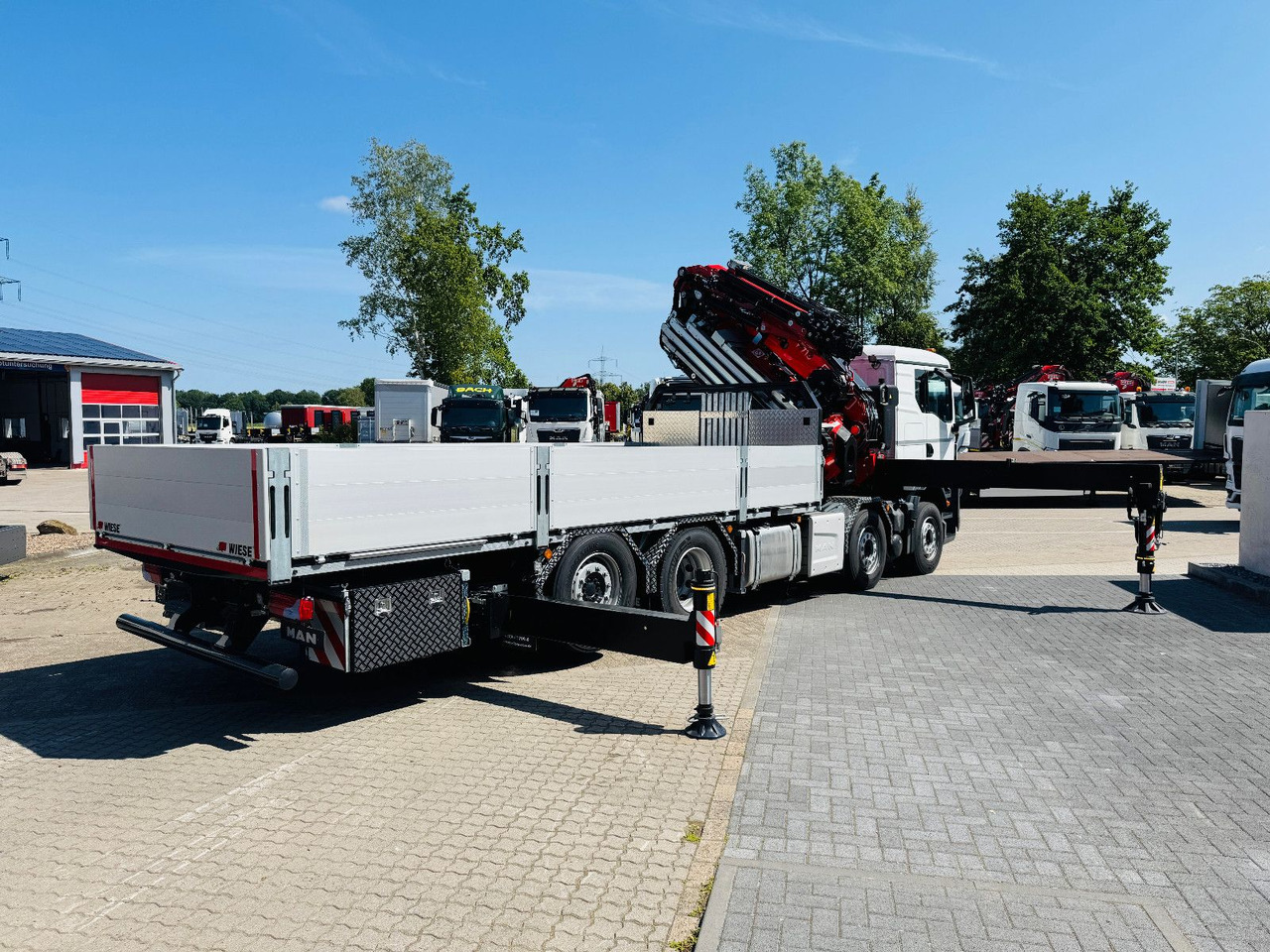 Dropside/ Flatbed truck, Crane truck MAN TGS 32.510 mit F710 Frontkran sofort: picture 14 Dropside/ Flatbed truck, Crane truck MAN TGS 32.510 mit F710 Frontkran sofort: picture 14
