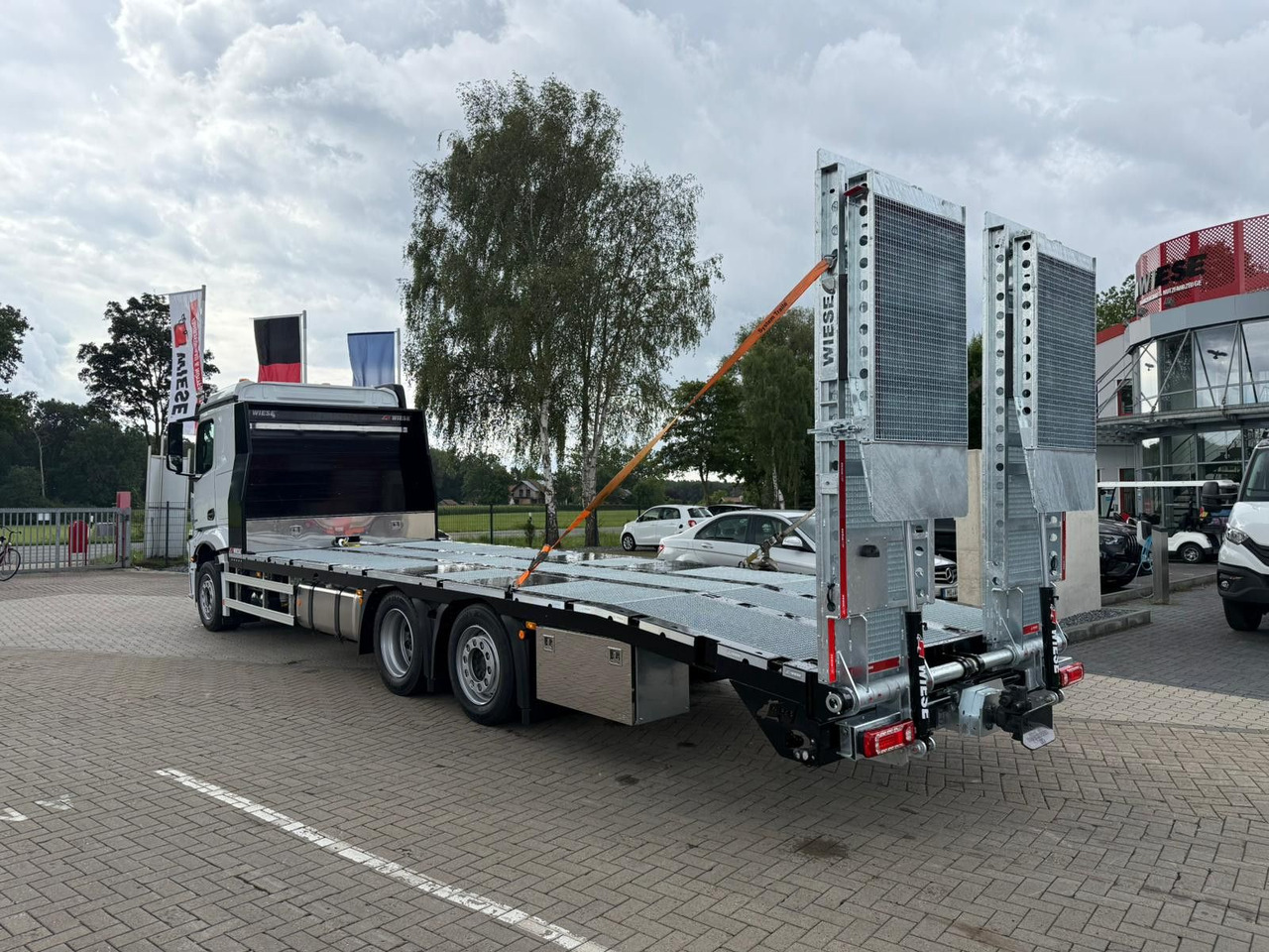 Mercedes-Benz Actros mit Rampen, Maschinentransporter - Tow truck: picture 3 Mercedes-Benz Actros mit Rampen, Maschinentransporter - Tow truck: picture 3