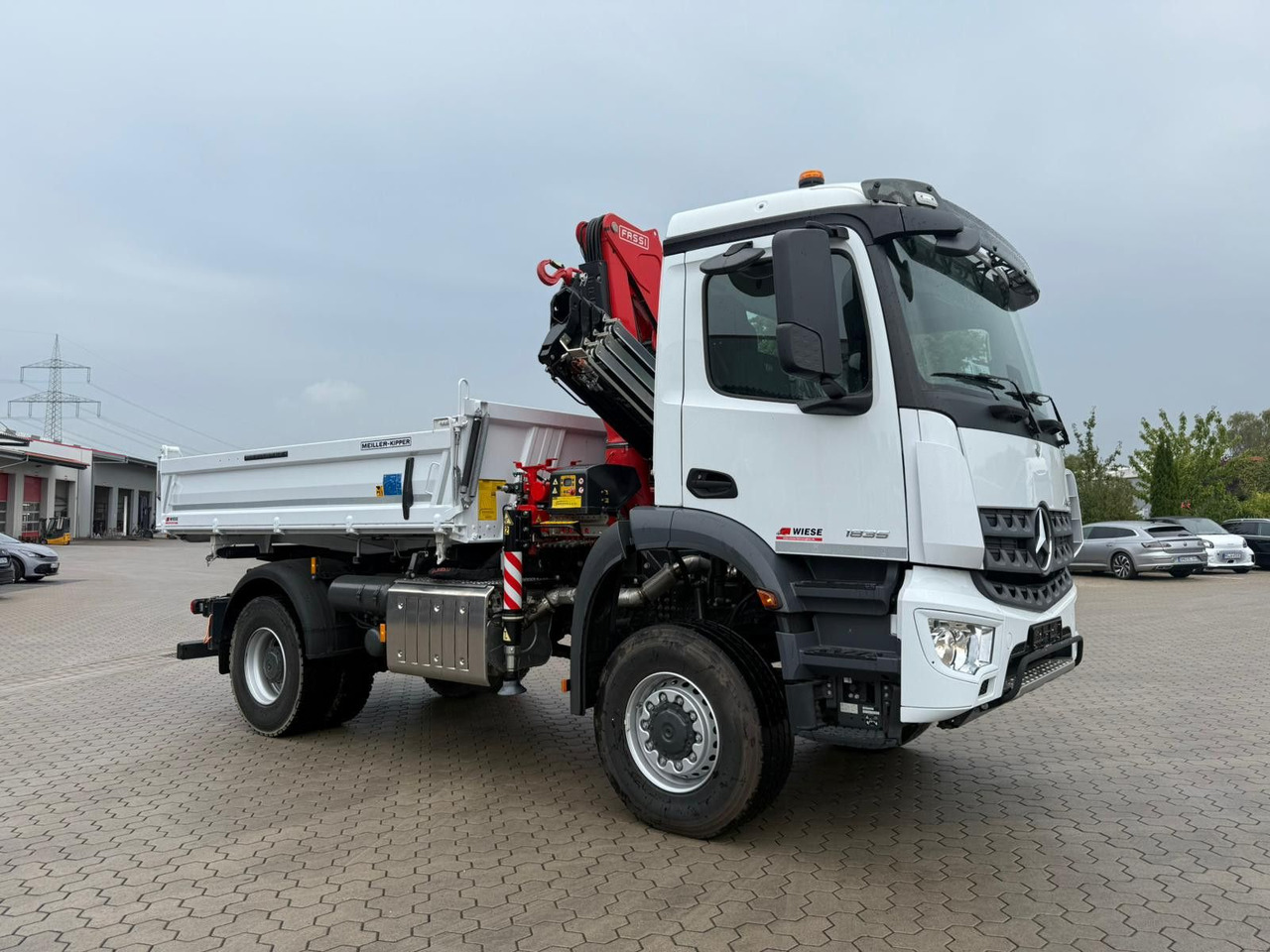 Mercedes-Benz Arocs 1835 4x2 Meiller Fassi F135 Kran Kipper - Tipper, Crane truck: picture 2 Mercedes-Benz Arocs 1835 4x2 Meiller Fassi F135 Kran Kipper - Tipper, Crane truck: picture 2