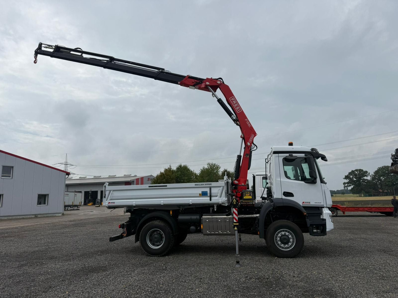 Tipper, Crane truck Mercedes-Benz Arocs 1835  4x2 Meiller Fassi F135 Kran Kipper: picture 7
