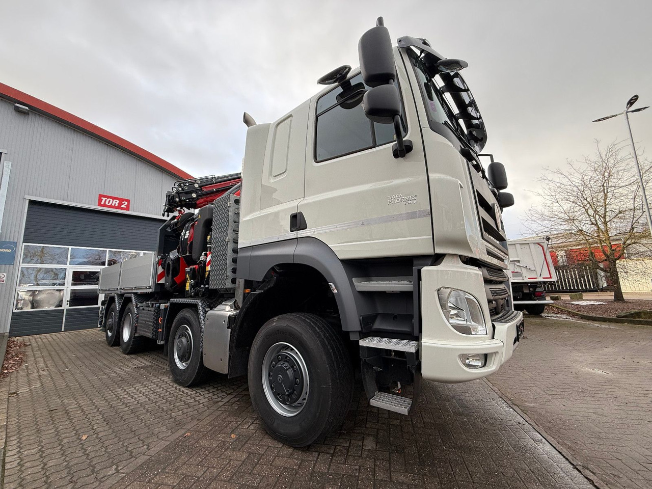 Dropside/ Flatbed truck, Crane truck Tatra 41.500 8x8 Phoenix Fassi F710 Kran: picture 15
