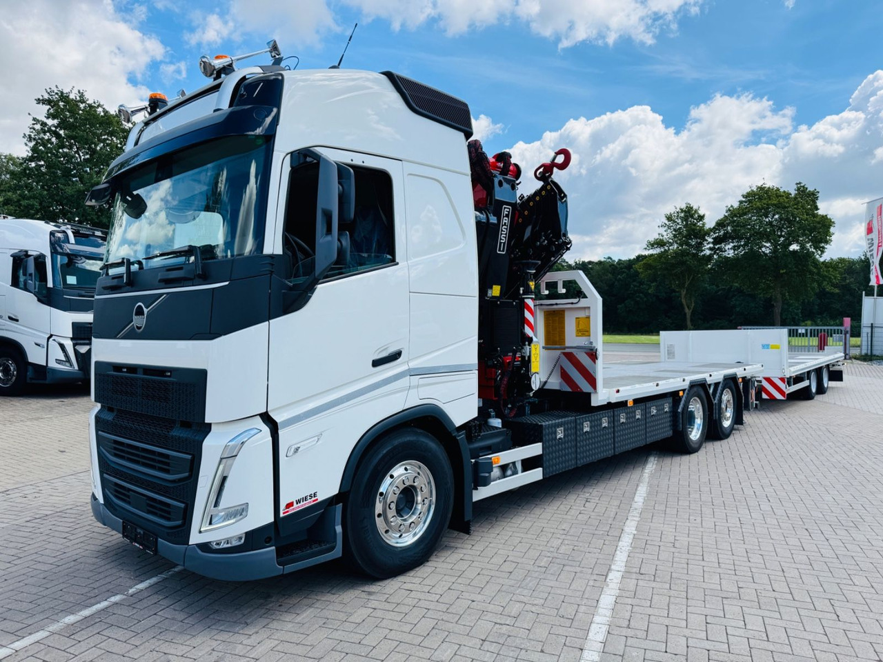 Volvo FH540 6x2 Containerpritsche mit F545RA.2.26 - Dropside/ Flatbed truck, Crane truck: picture 2 Volvo FH540 6x2 Containerpritsche mit F545RA.2.26 - Dropside/ Flatbed truck, Crane truck: picture 2