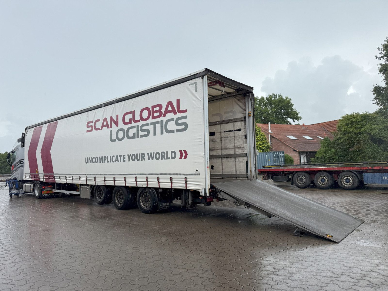 Curtainsider semi-trailer Wiese Mega Schiebeplane mit Dhollandia Rampe 9t: picture 6