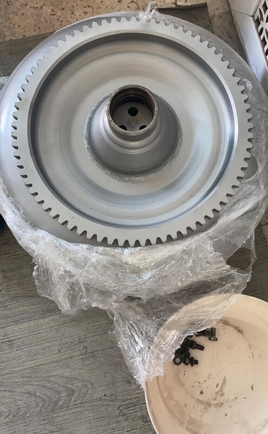 Volvo TORK KONVERTÖR (11144472) Volvo L150E-L180E-L150F-L180F-L220E-L220F(11144472) - Transmission for Wheel loader: picture 2 Volvo TORK KONVERTÖR (11144472) Volvo L150E-L180E-L150F-L180F-L220E-L220F(11144472) - Transmission for Wheel loader: picture 2