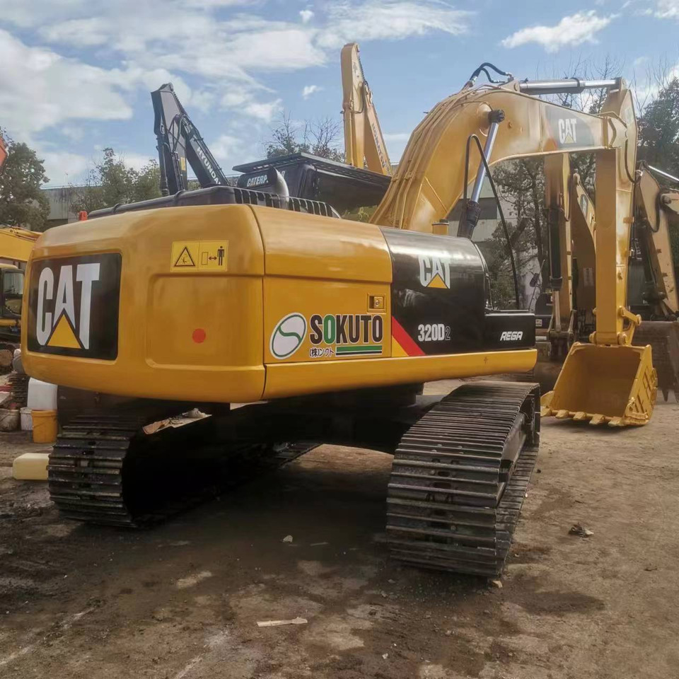 CATERPILLAR 320D2 - Crawler excavator: picture 1 CATERPILLAR 320D2 - Crawler excavator: picture 1