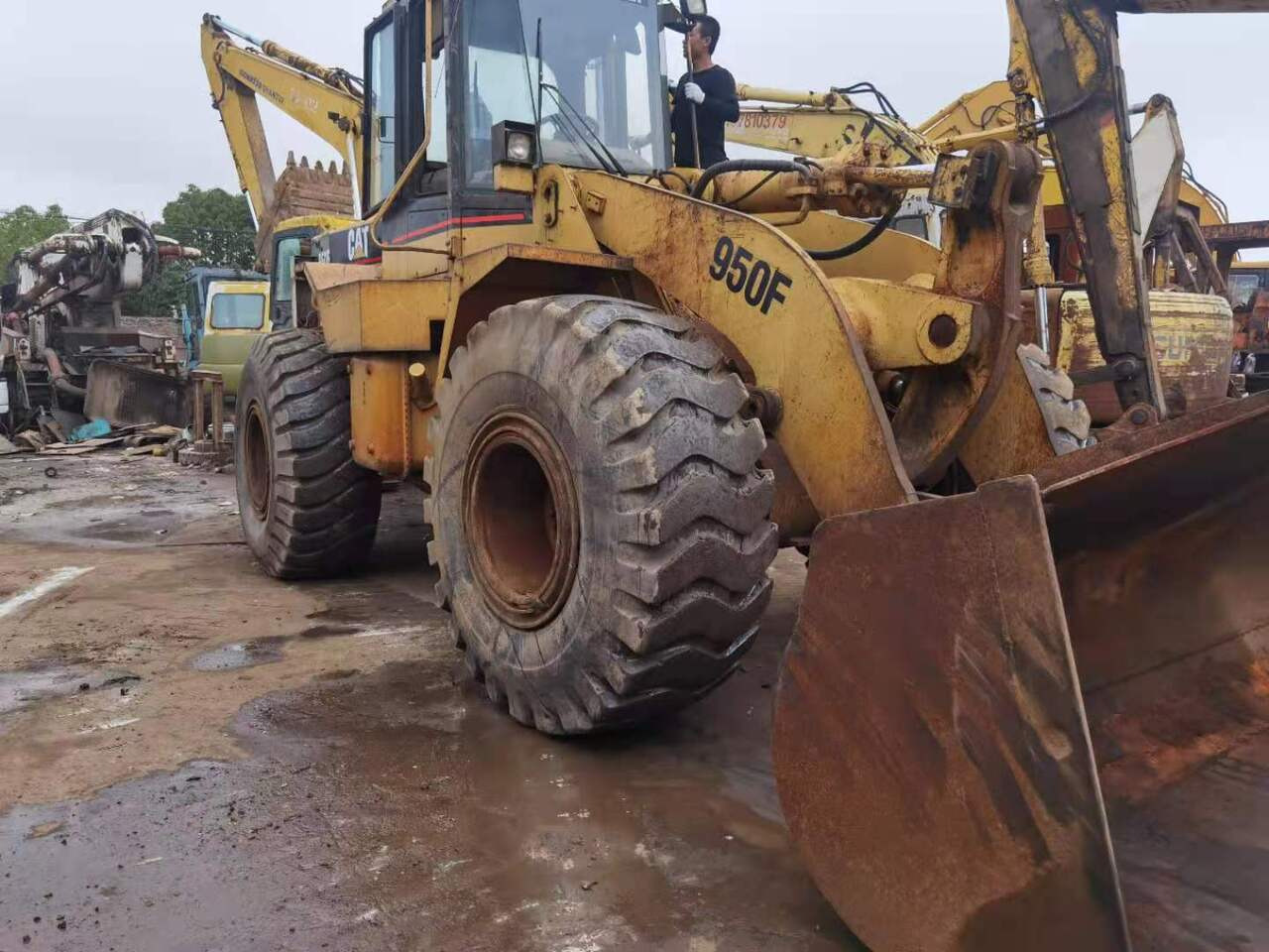 CATERPILLAR 950F - Wheel loader: picture 1 CATERPILLAR 950F - Wheel loader: picture 1