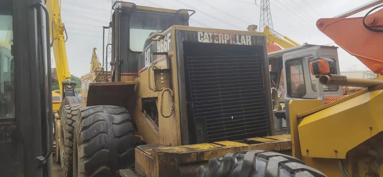 CATERPILLAR 966F - Wheel loader: picture 3 CATERPILLAR 966F - Wheel loader: picture 3