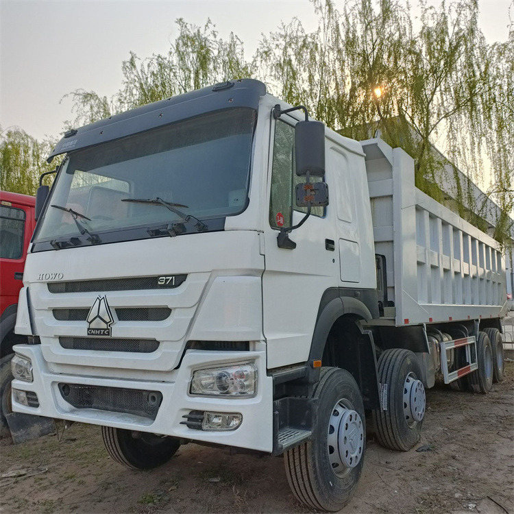 HOWO 8x4 371hp-White -tipper leasing HOWO 8x4 371hp-White -tipper: picture 7 HOWO 8x4 371hp-White -tipper leasing HOWO 8x4 371hp-White -tipper: picture 7