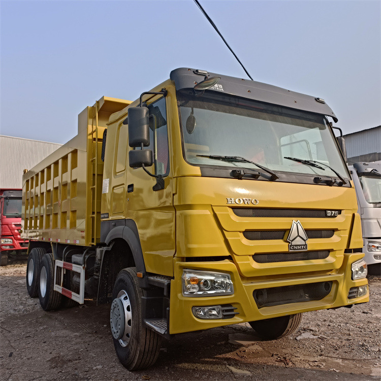 HOWO HOWO 6x4-375 Tipper-Yellow - Tipper: picture 2 HOWO HOWO 6x4-375 Tipper-Yellow - Tipper: picture 2