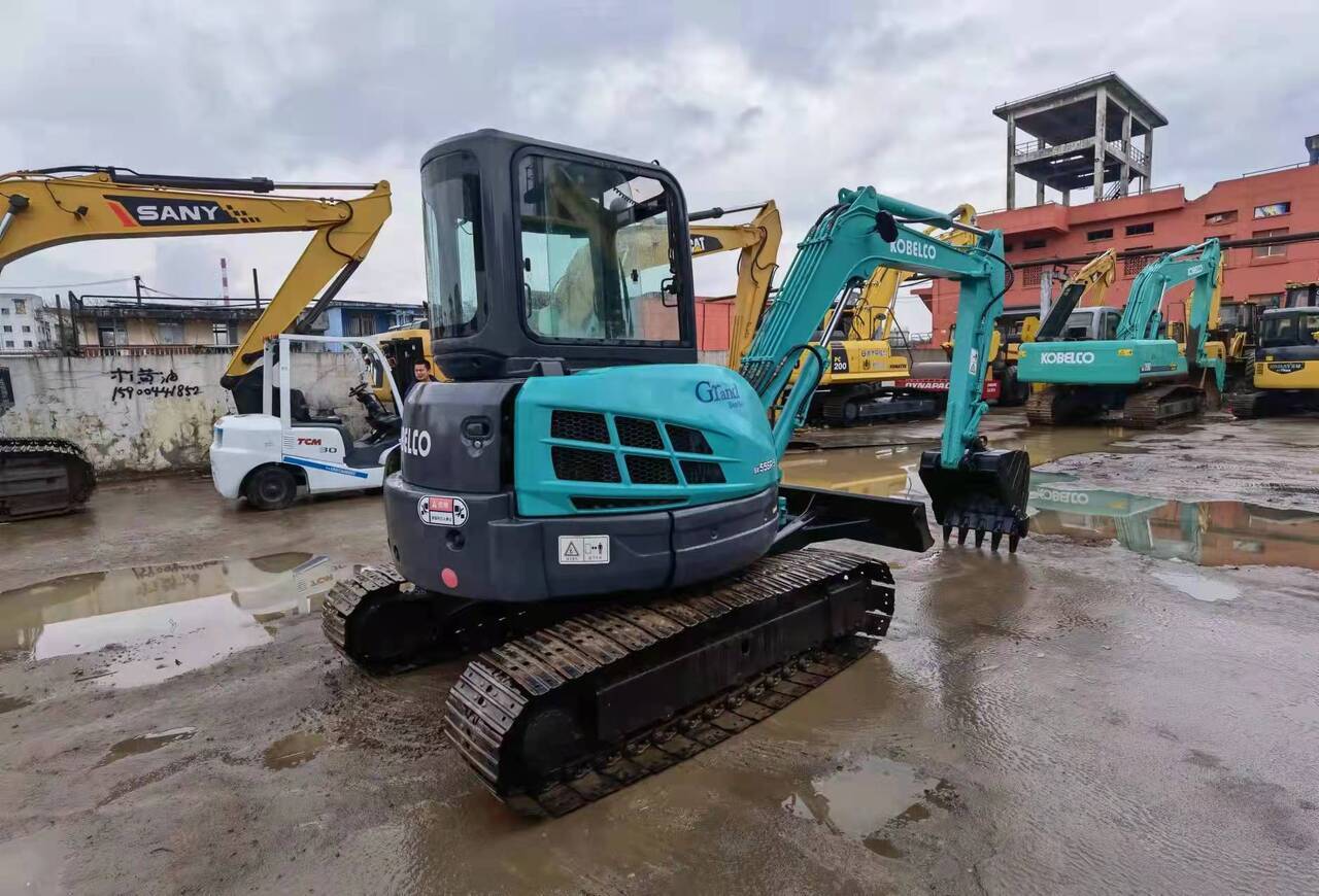 KOBELCO 55 - Mini excavator: picture 1 KOBELCO 55 - Mini excavator: picture 1