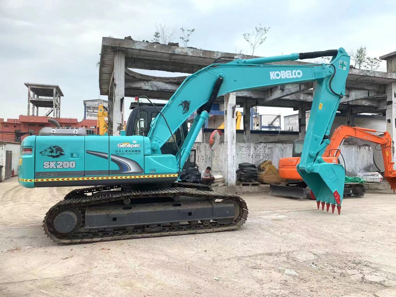 KOBELCO SK200-8 - Crawler excavator: picture 1 KOBELCO SK200-8 - Crawler excavator: picture 1