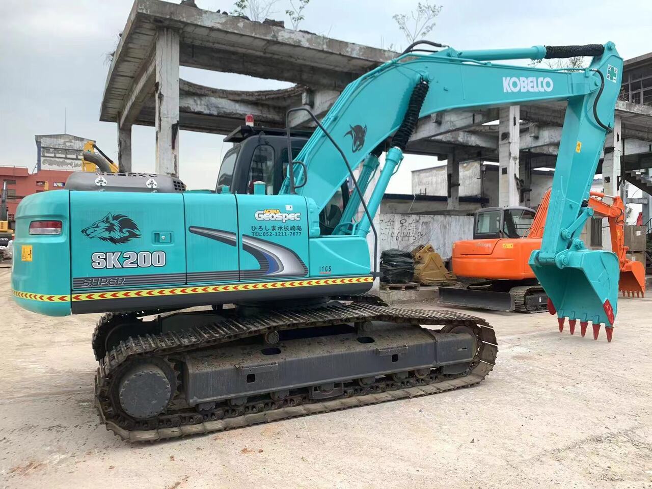 KOBELCO SK200-8 - Crawler excavator: picture 2 KOBELCO SK200-8 - Crawler excavator: picture 2