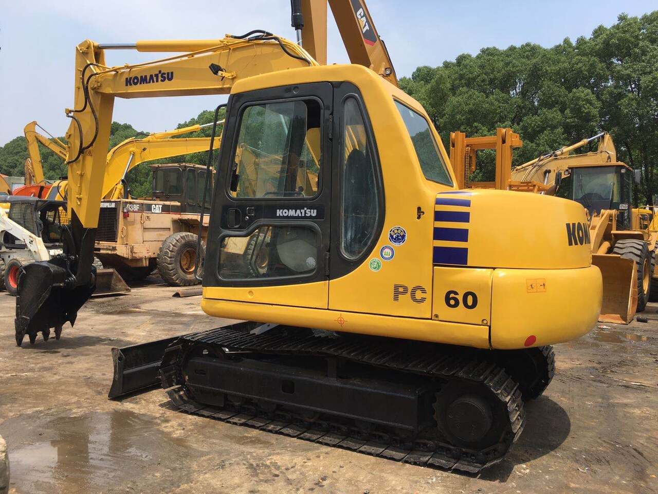 KOMATSU PC60-7 - Mini excavator: picture 2 KOMATSU PC60-7 - Mini excavator: picture 2
