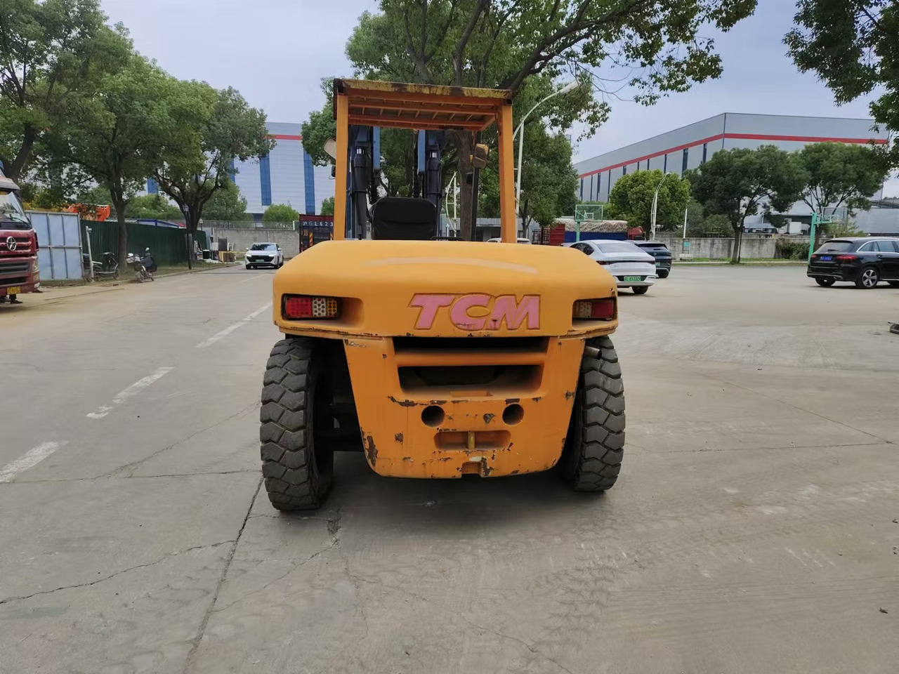 TCM FD100 - Forklift: picture 2 TCM FD100 - Forklift: picture 2