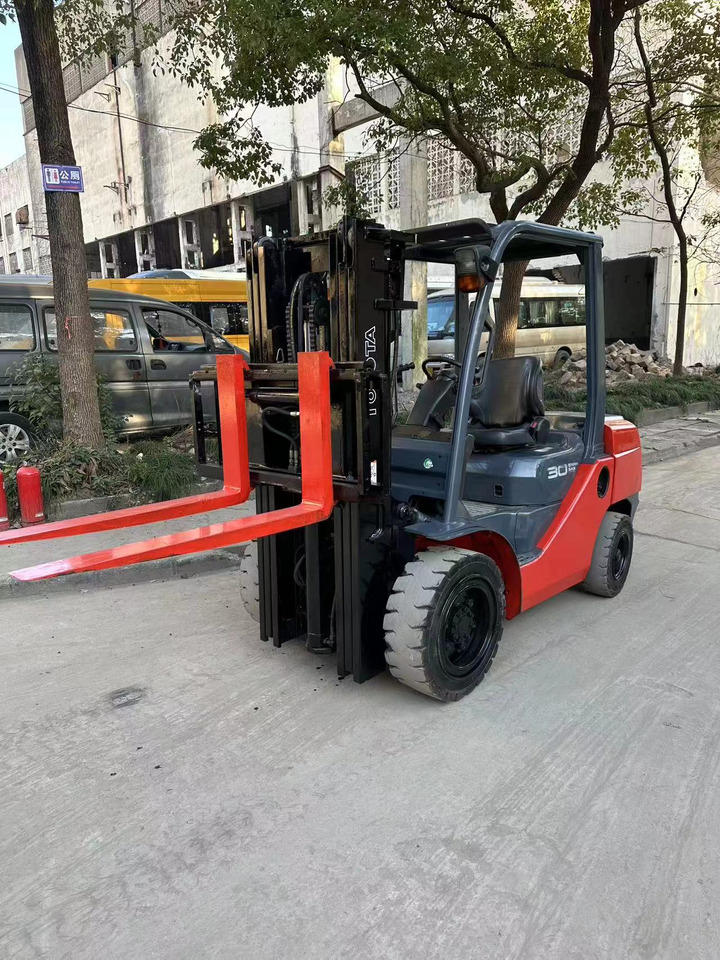 Toyota 62-7FD30 - Diesel forklift: picture 2 Toyota 62-7FD30 - Diesel forklift: picture 2