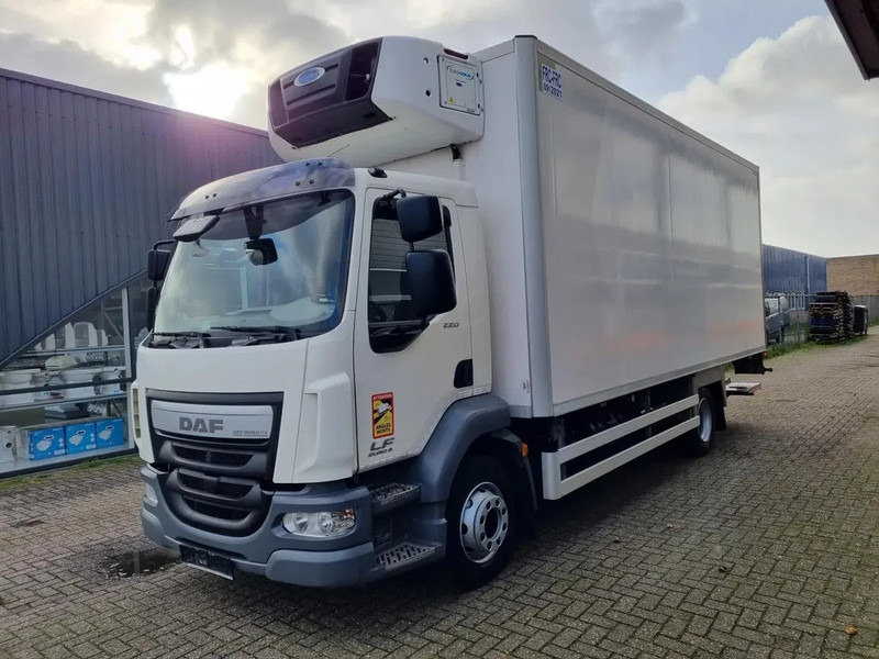 DAF LF 220 Kuhlkoffer/Carrier Supra 850MT / LBW/ EURO 6 / BITEMP - Refrigerator truck: picture 4 DAF LF 220 Kuhlkoffer/Carrier Supra 850MT / LBW/ EURO 6 / BITEMP - Refrigerator truck: picture 4