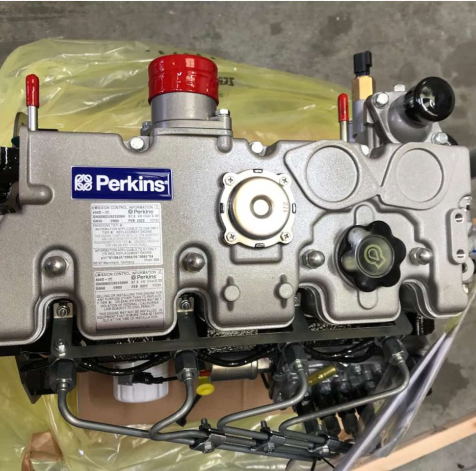 Perkins 404-22 Long Engine (GN Build), for 404C-22 (HP) and 104.22 (KR) - Engine: picture 5 Perkins 404-22 Long Engine (GN Build), for 404C-22 (HP) and 104.22 (KR) - Engine: picture 5