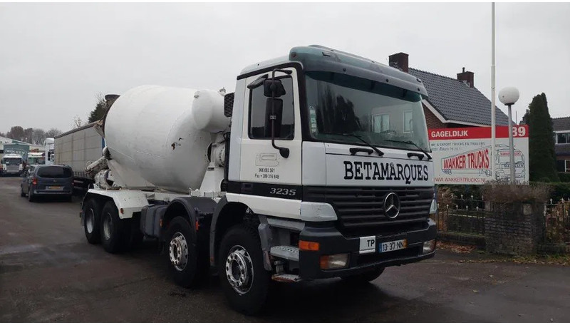 Mercedes-Benz Actros 3235 8x4 Mixer - Concrete mixer truck: picture 2 Mercedes-Benz Actros 3235 8x4 Mixer - Concrete mixer truck: picture 2