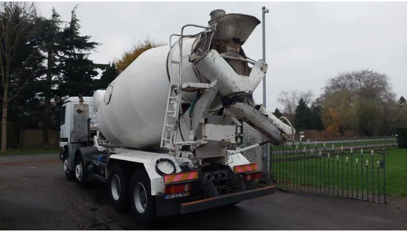 Mercedes-Benz Actros 3235 8x4 Mixer - Concrete mixer truck: picture 4 Mercedes-Benz Actros 3235 8x4 Mixer - Concrete mixer truck: picture 4