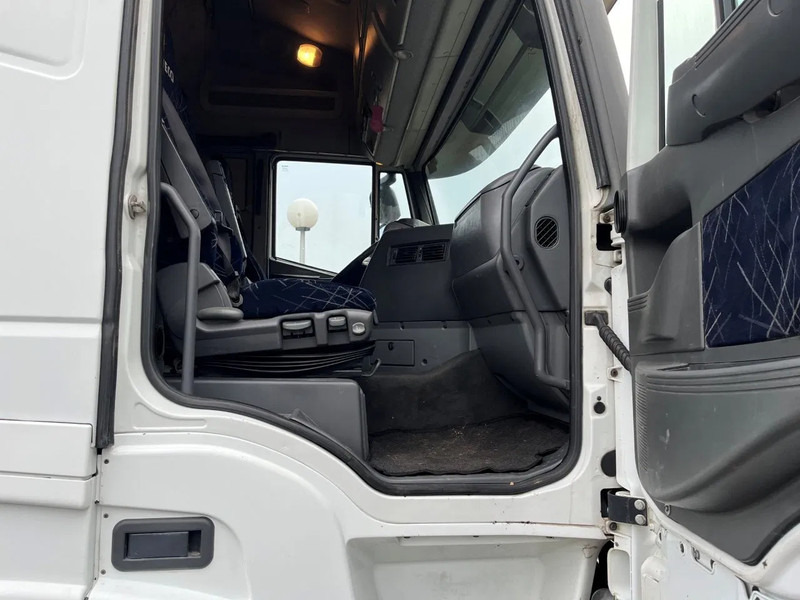 Iveco Stralis 440.48 MANUAL ZF GEARBOX CLEAN CONDITION - Tractor unit: picture 5 Iveco Stralis 440.48 MANUAL ZF GEARBOX CLEAN CONDITION - Tractor unit: picture 5