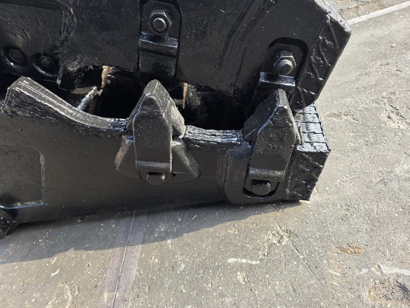 Verachtert vt30 mp15 b jaw crusher jaw verachtert vt caterpillar mp15 - Demolition shears: picture 4 Verachtert vt30 mp15 b jaw crusher jaw verachtert vt caterpillar mp15 - Demolition shears: picture 4