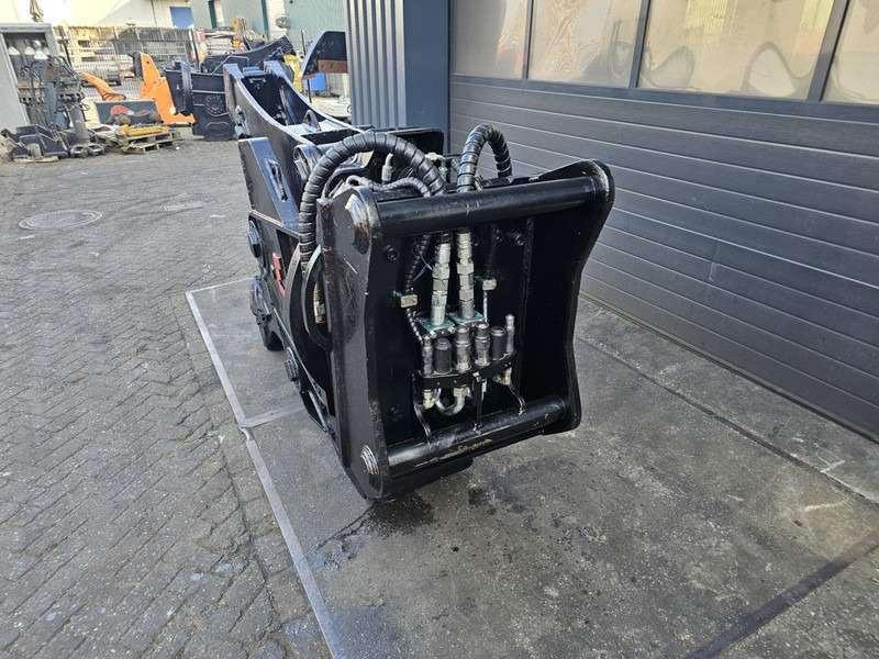 Verachtert vtk 40 oilquick 80 oq80 multicrusher combishear - Demolition shears: picture 3 Verachtert vtk 40 oilquick 80 oq80 multicrusher combishear - Demolition shears: picture 3