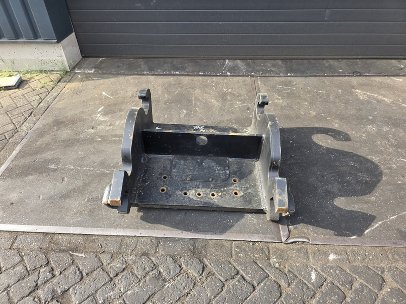 Adaptor plate cw55 caterpillar verachtert hammer crusher plate cw55 caterpillar - Quick coupler: picture 1 Adaptor plate cw55 caterpillar verachtert hammer crusher plate cw55 caterpillar - Quick coupler: picture 1