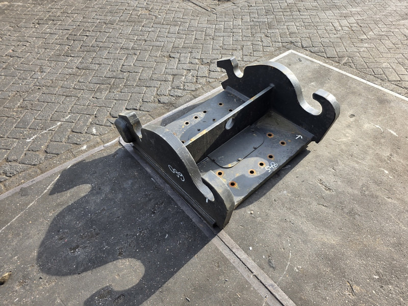 Adaptor plate cw55 caterpillar verachtert hammer crusher plate cw55 caterpillar - Quick coupler: picture 3 Adaptor plate cw55 caterpillar verachtert hammer crusher plate cw55 caterpillar - Quick coupler: picture 3