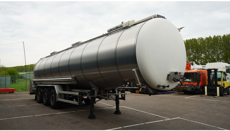 Burg 3 AXLE FOOD TRAILER 38.000 LTR - Tank semi-trailer: picture 3 Burg 3 AXLE FOOD TRAILER 38.000 LTR - Tank semi-trailer: picture 3