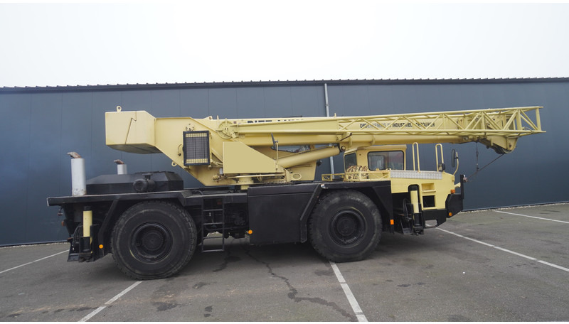 Faun RTF 30 4X4 MOBILE CRANE - Crane truck: picture 2 Faun RTF 30 4X4 MOBILE CRANE - Crane truck: picture 2