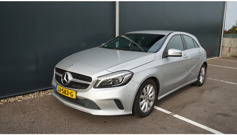 Mercedes-Benz A180d EURO6 - Minibus, Passenger van: picture 2 Mercedes-Benz A180d EURO6 - Minibus, Passenger van: picture 2