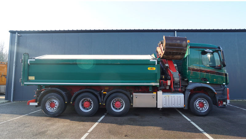 Mercedes-Benz AROCS 3542 8X4 2 SIDE TIPPER WITH HMF Z 1943 CRANE 407.000KM - Crane truck: picture 4 Mercedes-Benz AROCS 3542 8X4 2 SIDE TIPPER WITH HMF Z 1943 CRANE 407.000KM - Crane truck: picture 4