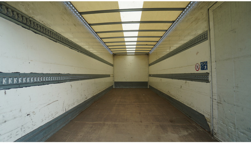 Renault D12 PROTECT EURO 6 615.000KM - Box truck: picture 5 Renault D12 PROTECT EURO 6 615.000KM - Box truck: picture 5