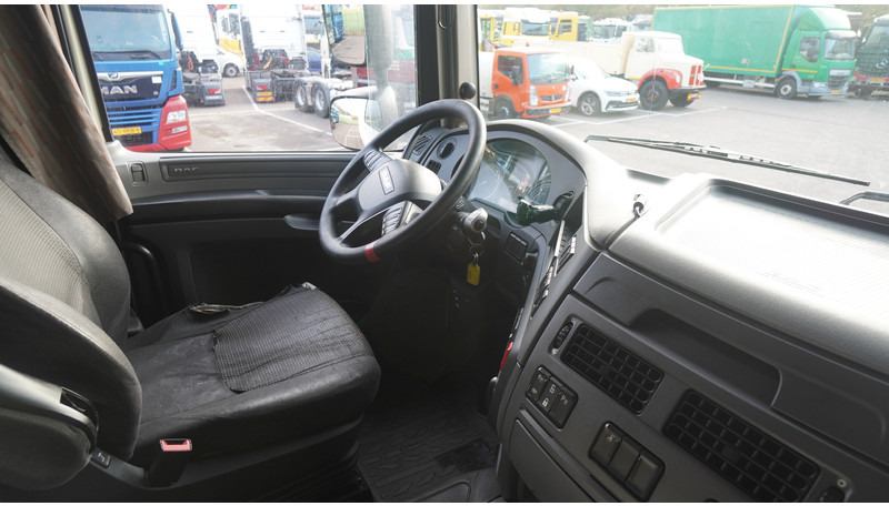 DAF XF 440 6X2 SC EURO 6 - Tractor unit: picture 5 DAF XF 440 6X2 SC EURO 6 - Tractor unit: picture 5