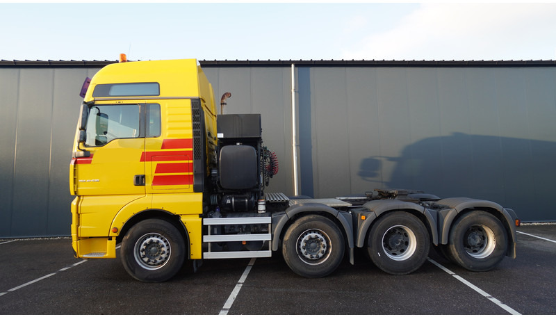 MAN TGA 41.530 8X4 160 TON'S RETARDER 283.000KM - Tractor unit: picture 1 MAN TGA 41.530 8X4 160 TON'S RETARDER 283.000KM - Tractor unit: picture 1