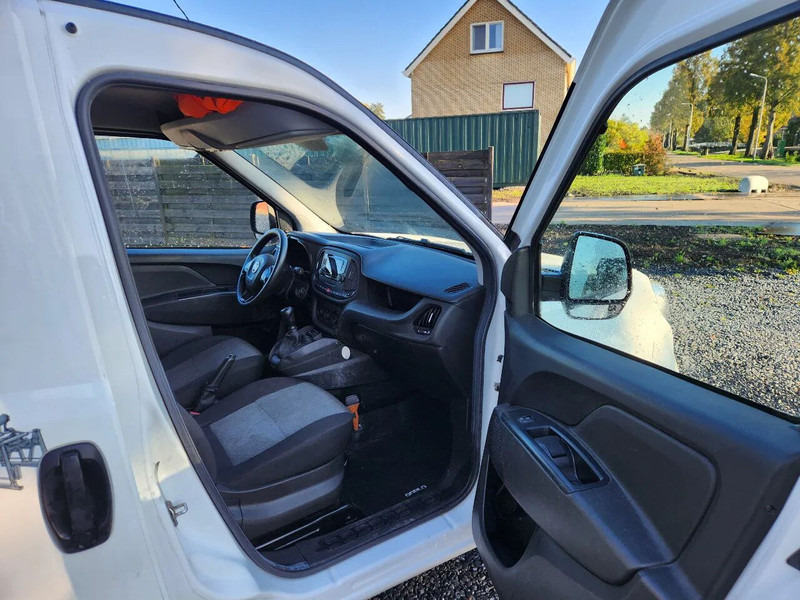 Small van Fiat Doblò Maxi, 2017, 188000km, Airco,Parksens, Tuv. First owner: picture 10