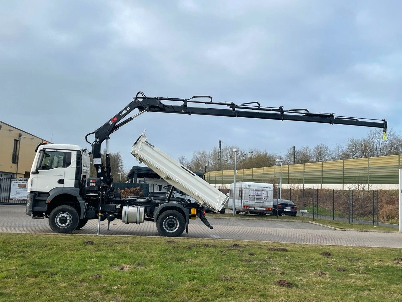 MAN TGS 18.400 TG3 4x4 Euro6e Hiab X-HiDuo 138DS-4 - Tipper, Crane truck: picture 2 MAN TGS 18.400 TG3 4x4 Euro6e Hiab X-HiDuo 138DS-4 - Tipper, Crane truck: picture 2