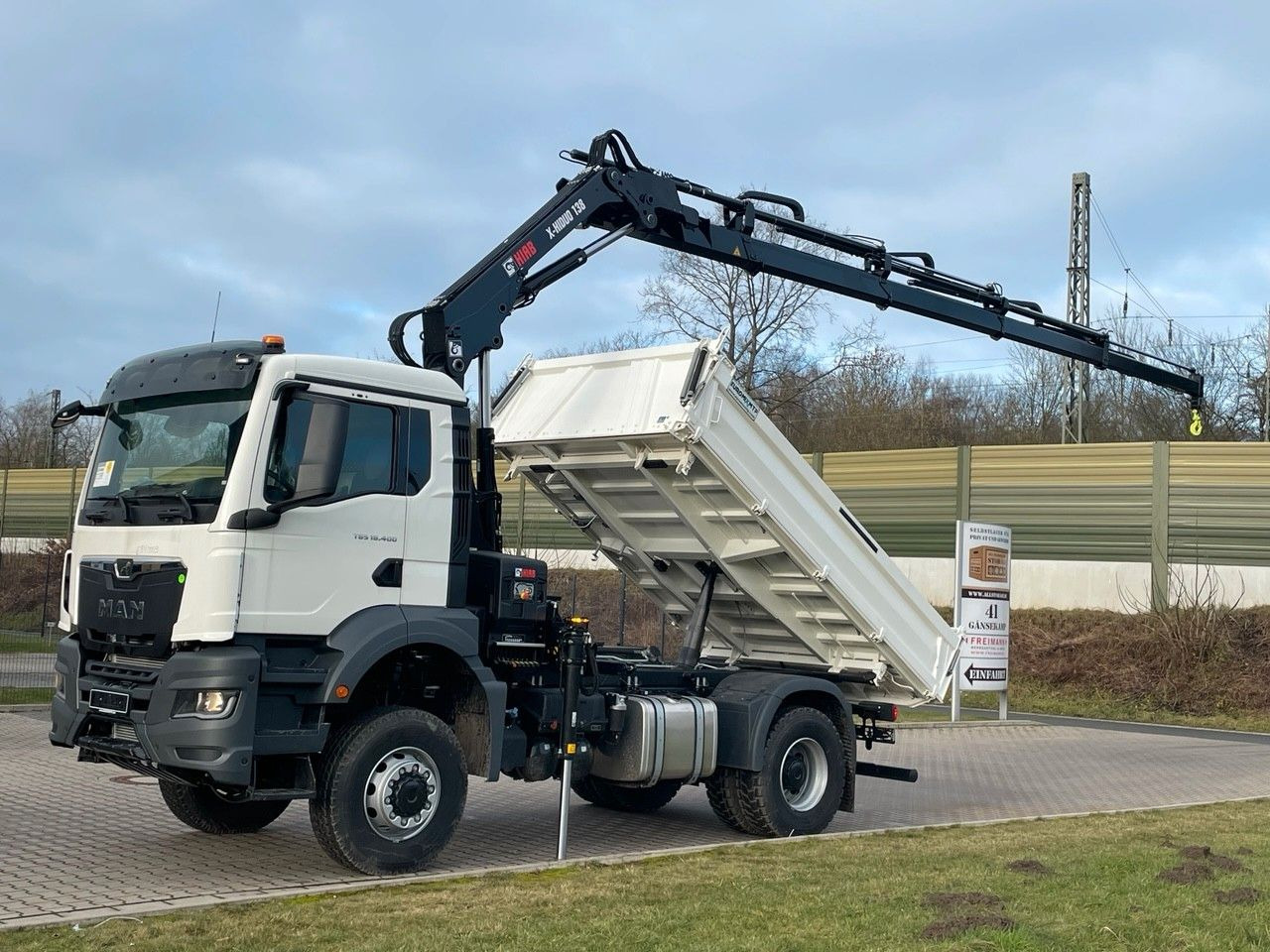 MAN TGS 18.400 TG3 4x4 Euro6e Hiab X-HiDuo 138DS-4 - Tipper, Crane truck: picture 2 MAN TGS 18.400 TG3 4x4 Euro6e Hiab X-HiDuo 138DS-4 - Tipper, Crane truck: picture 2