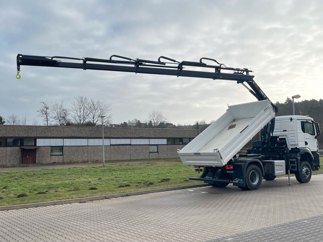 MAN TGS 18.400 TG3 4x4 Euro6e Hiab X-HiDuo 138DS-4 - Tipper, Crane truck: picture 4 MAN TGS 18.400 TG3 4x4 Euro6e Hiab X-HiDuo 138DS-4 - Tipper, Crane truck: picture 4