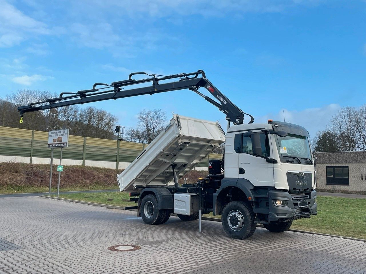 MAN TGS 18.400 TG3 4x4 Euro6e Hiab X-HiDuo 138DS-4 - Tipper, Crane truck: picture 1 MAN TGS 18.400 TG3 4x4 Euro6e Hiab X-HiDuo 138DS-4 - Tipper, Crane truck: picture 1