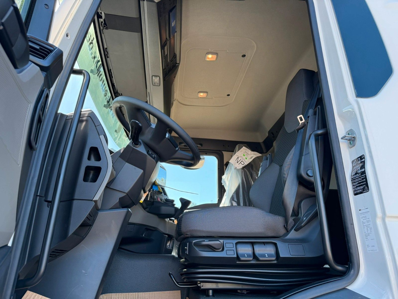 MAN TGS 33.440 / 6X6 Euro6e Euromix MTP EM 7 L leasing MAN TGS 33.440 / 6X6 Euro6e Euromix MTP EM 7 L: picture 9