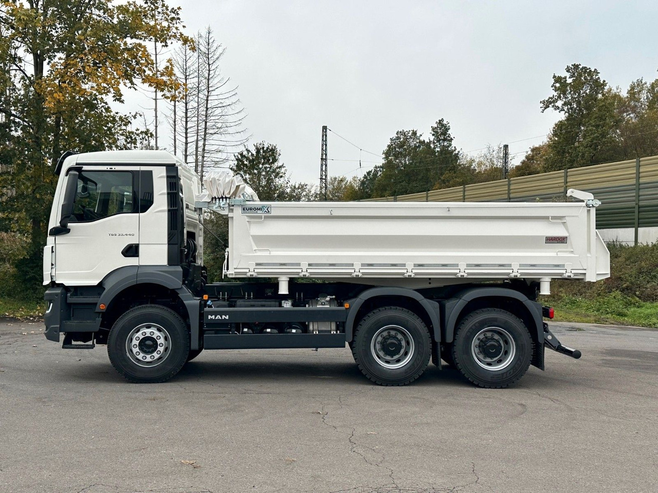 MAN TGS 33.440 6x4 /Euro6 3-Seiten-Kipper EuromixMTP - Tipper: picture 3 MAN TGS 33.440 6x4 /Euro6 3-Seiten-Kipper EuromixMTP - Tipper: picture 3